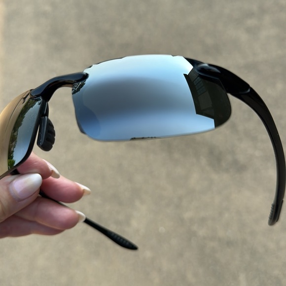 Maui Jim Kanaha 409-02 Black Sunglasses - Picture 9 of 13